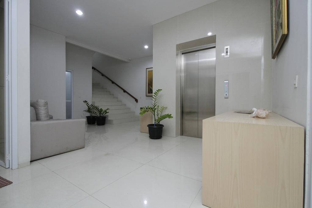 Hotel Mk House Scbd Giacarta Esterno foto