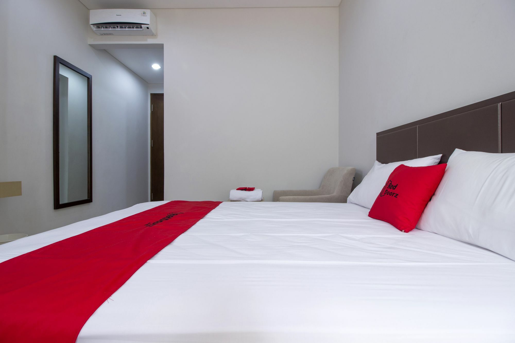 Hotel Mk House Scbd Giacarta Esterno foto
